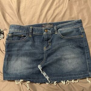 GUESS MINI DEMIM SKIRT